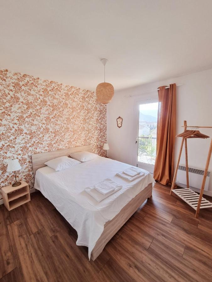 Bel Appartement Centre Ville 3 Chambres Saint-Florent  Eksteriør bilde